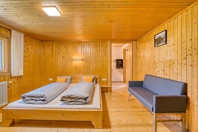 HUS 24