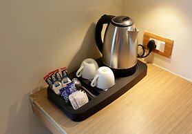 Hotel Sakura by Maps, GURGAON