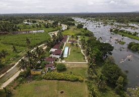 ATMAVEDA RIVERSIDE HOMESTAY
