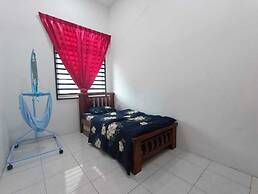 OYO Homes 90606 Casaria Cherating