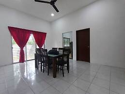 OYO Homes 90606 Casaria Cherating