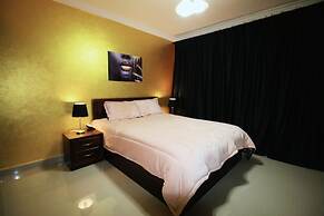 Golden Charming 3-bed Apartment in Cairo