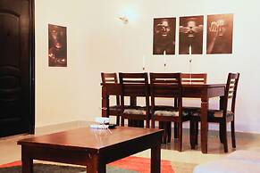 Golden Charming 3-bed Apartment in Cairo