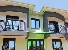 Kinene Residence Motel - Garuga Road, Entebbe