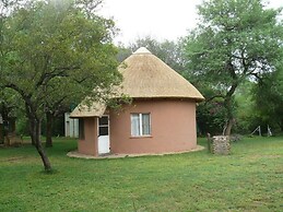 Amanzimlotzi Riverside Bush Camp
