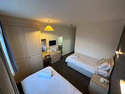 Pine Lodge Hotel & Restaurant Mansfield