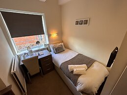 Pine Lodge Hotel & Restaurant Mansfield