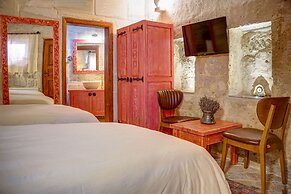 Aşk-ı Nare Cave Hotel