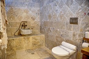 Aşk-ı Nare Cave Hotel