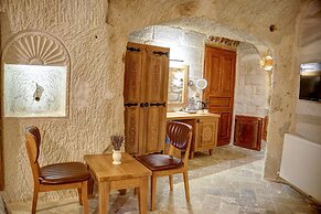 Aşk-ı Nare Cave Hotel