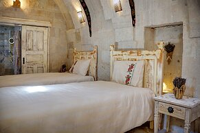 Aşk-ı Nare Cave Hotel