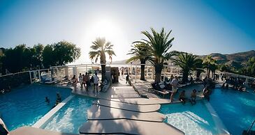 FarOut BeachClub - Rooms & Camping