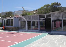 FarOut BeachClub - Rooms & Camping