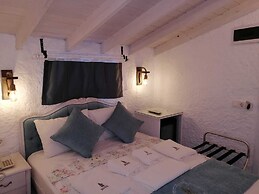 Kaktushan Otel