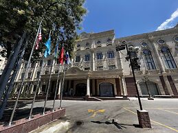 King Plaza Hotel
