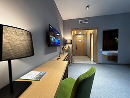 King Plaza Hotel