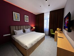 King Plaza Hotel