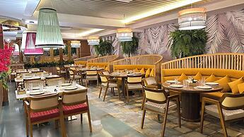 King Plaza Hotel