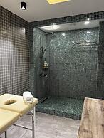 King Plaza Hotel