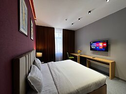 King Plaza Hotel
