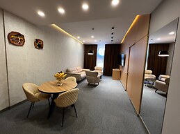 King Plaza Hotel