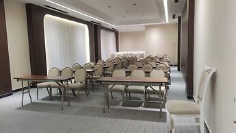 King Plaza Hotel