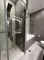 King Plaza Hotel