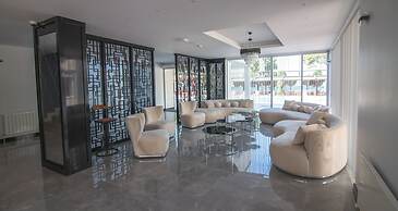 LAKE LİFE HOTEL
