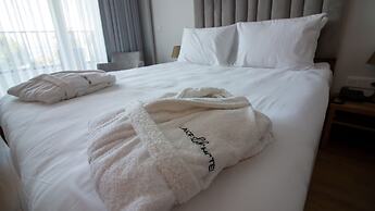 LAKE LİFE HOTEL