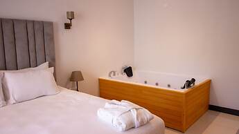 LAKE LİFE HOTEL