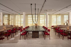Hotel Ambasador