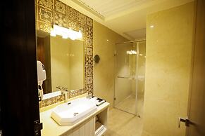 AJ Grand Hotel