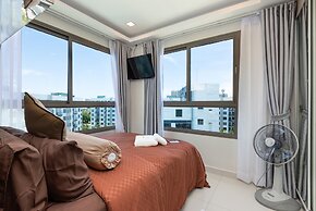 Pool Views De Luxe at Arcadia Beach Resort