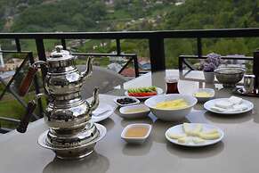 Alya Teras Otel