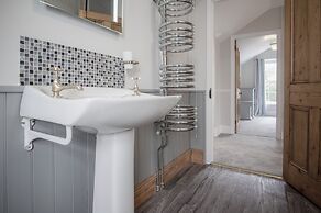 Pendeilo Villa - 5 Bedroom Holiday Home - Amroth
