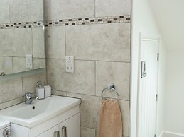 Sawtons Cottage 2