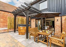 Roe Cottage - Disabled Adapted - 2 bed - hot tub