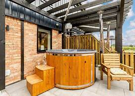Fully Accessible-disabled Adapted-hot Tub-pets