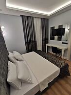 LUXX GARDEN HOTEL