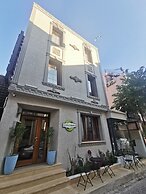LUXX GARDEN HOTEL