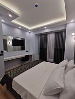LUXX GARDEN HOTEL