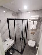 LUXX GARDEN HOTEL