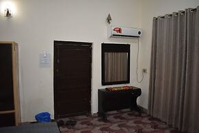 Town Palace Guest House