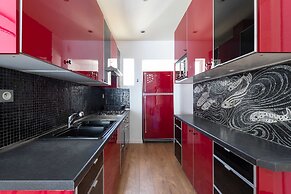 F33 by TLV2RENT