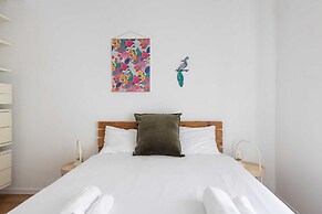 F33 by TLV2RENT