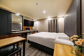 27 HOTEL