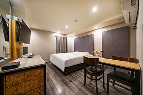 27 HOTEL