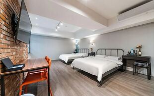 27 HOTEL