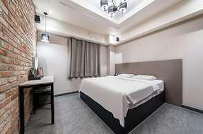 27 HOTEL