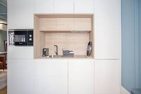 Liiiving - Ribeira Design Apartment